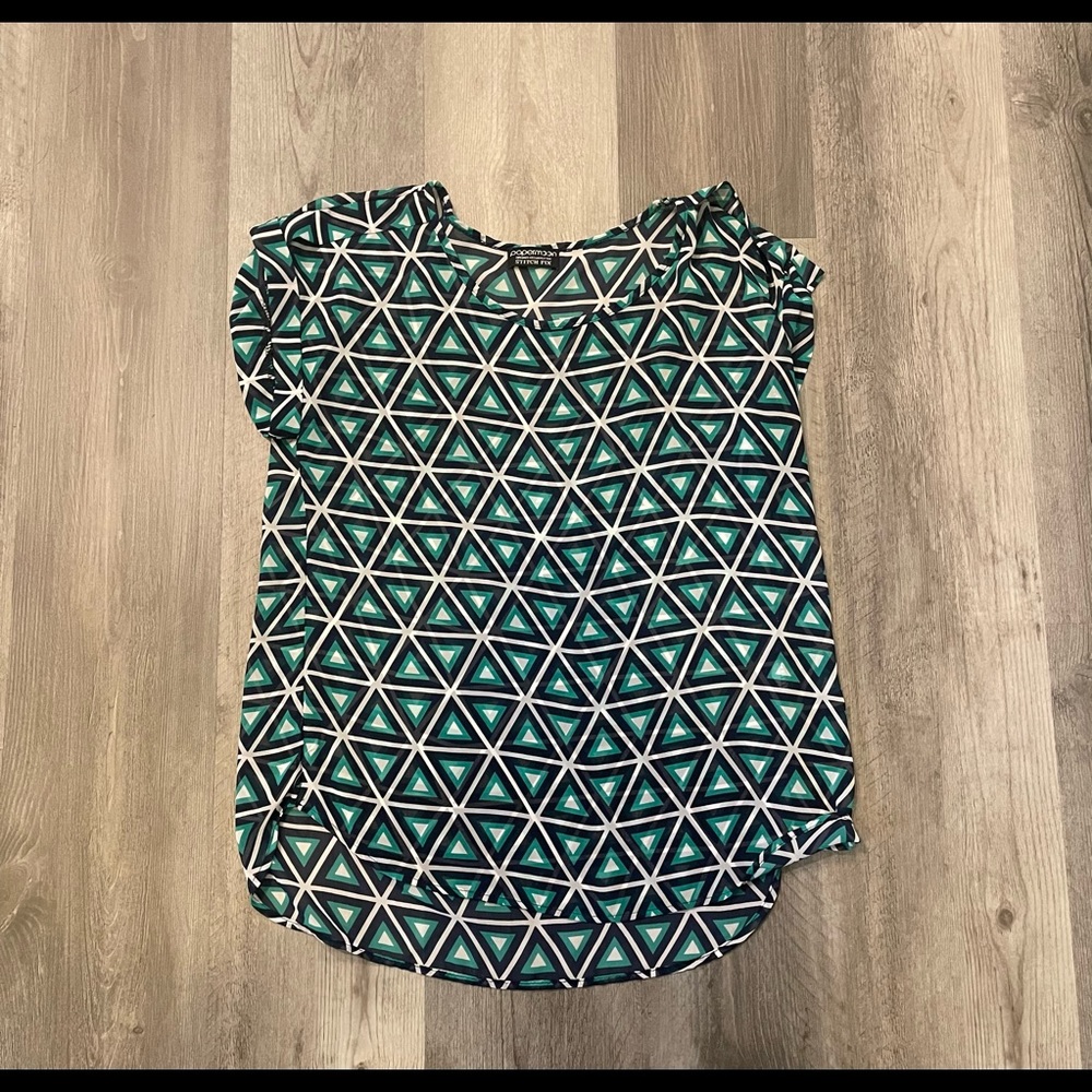 Paper moon by Stitchfix Green and black triangles sheer blouse
